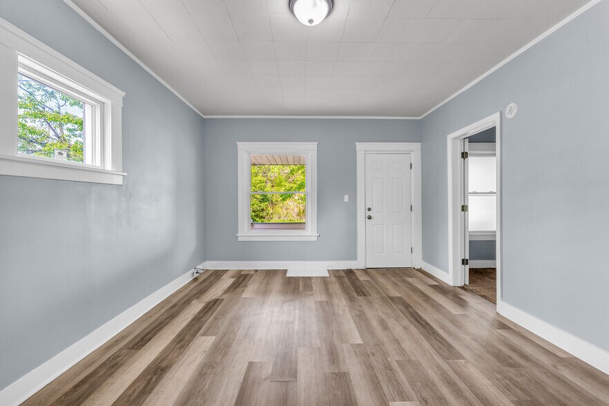 3359 E 65th St, Cleveland, OH à vendre - Photo du bâtiment - Image 3 de 32