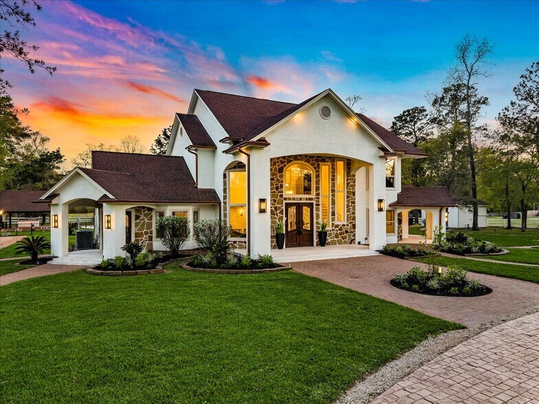 8811 West Ln, Magnolia, TX à vendre - Photo du bâtiment - Image 1 de 69