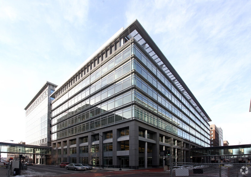 800 Walnut St, Des Moines, IA for lease - Building Photo - Image 2 of 17