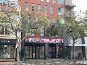 214 Santa Monica Blvd, Santa Monica, CA for lease Building Photo- Image 2 of 8