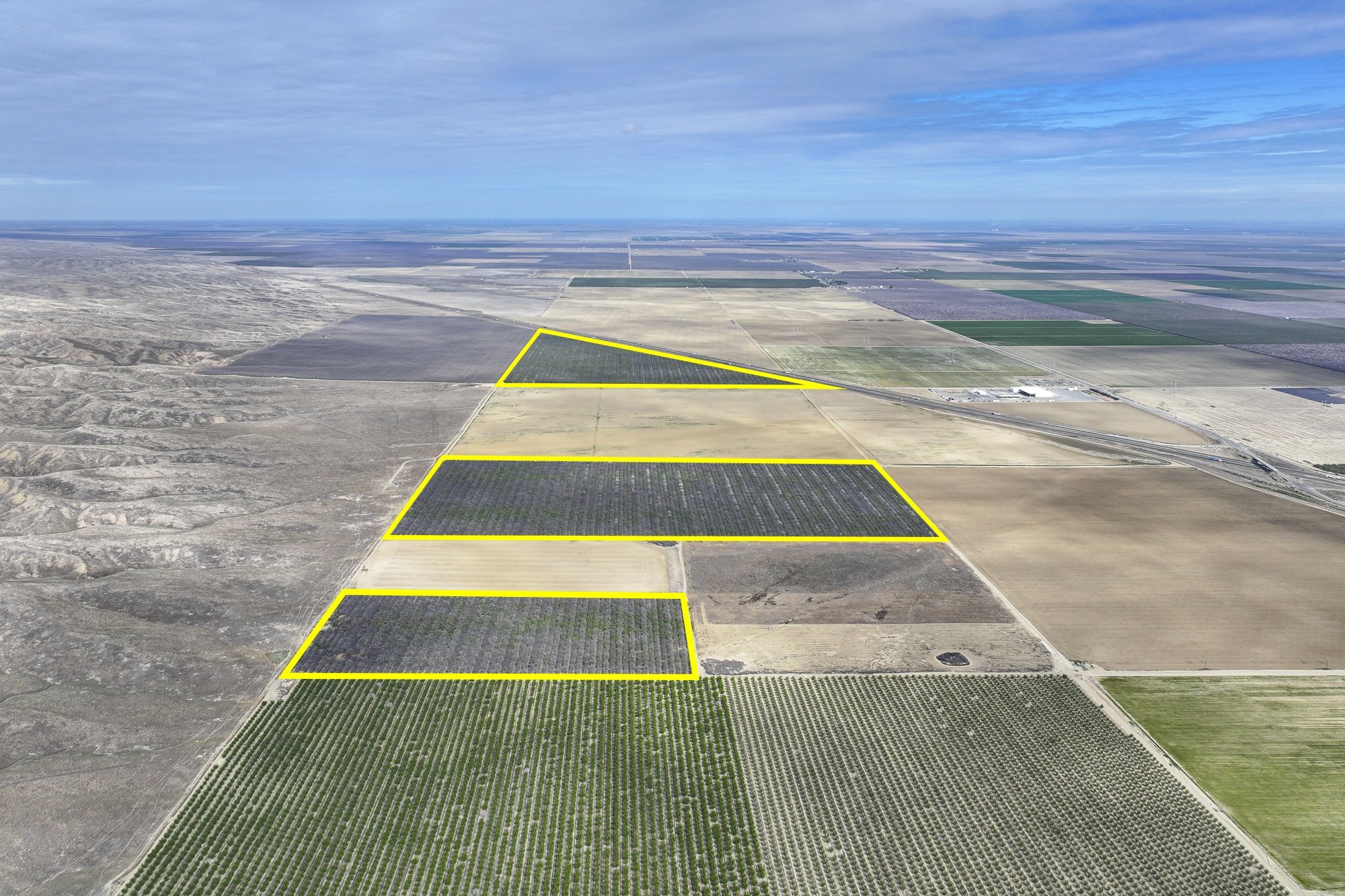 I-5, Cantua Creek, CA for sale Primary Photo- Image 1 of 13