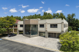 702 University City, Blacksburg, VA for lease Building Photo- Image 2 of 2