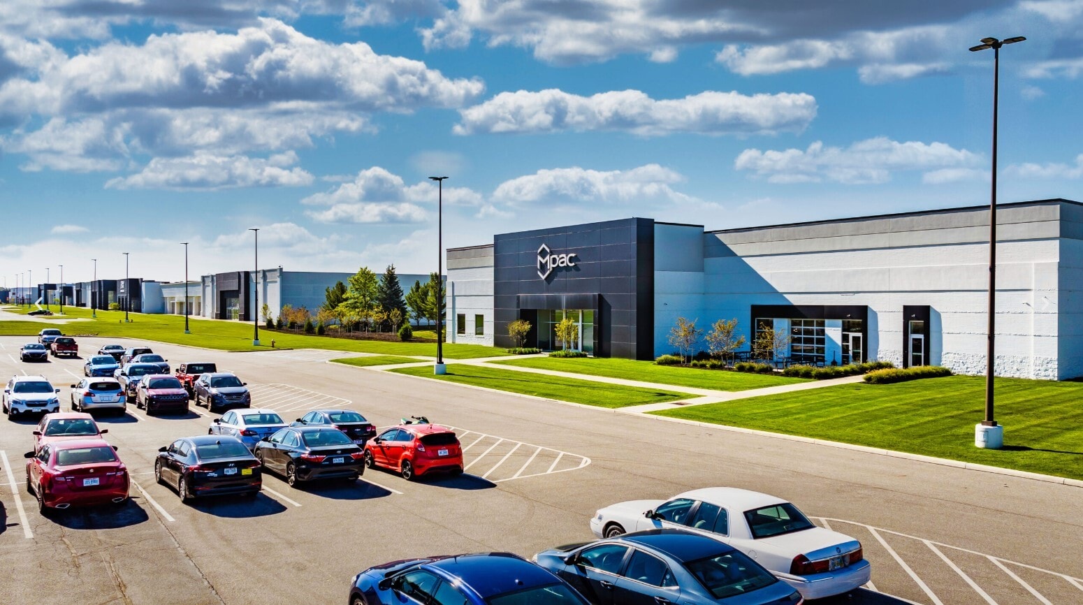 5638-5772 Transportation Blvd, Garfield Heights, OH for lease Primary Photo- Image 1 of 29