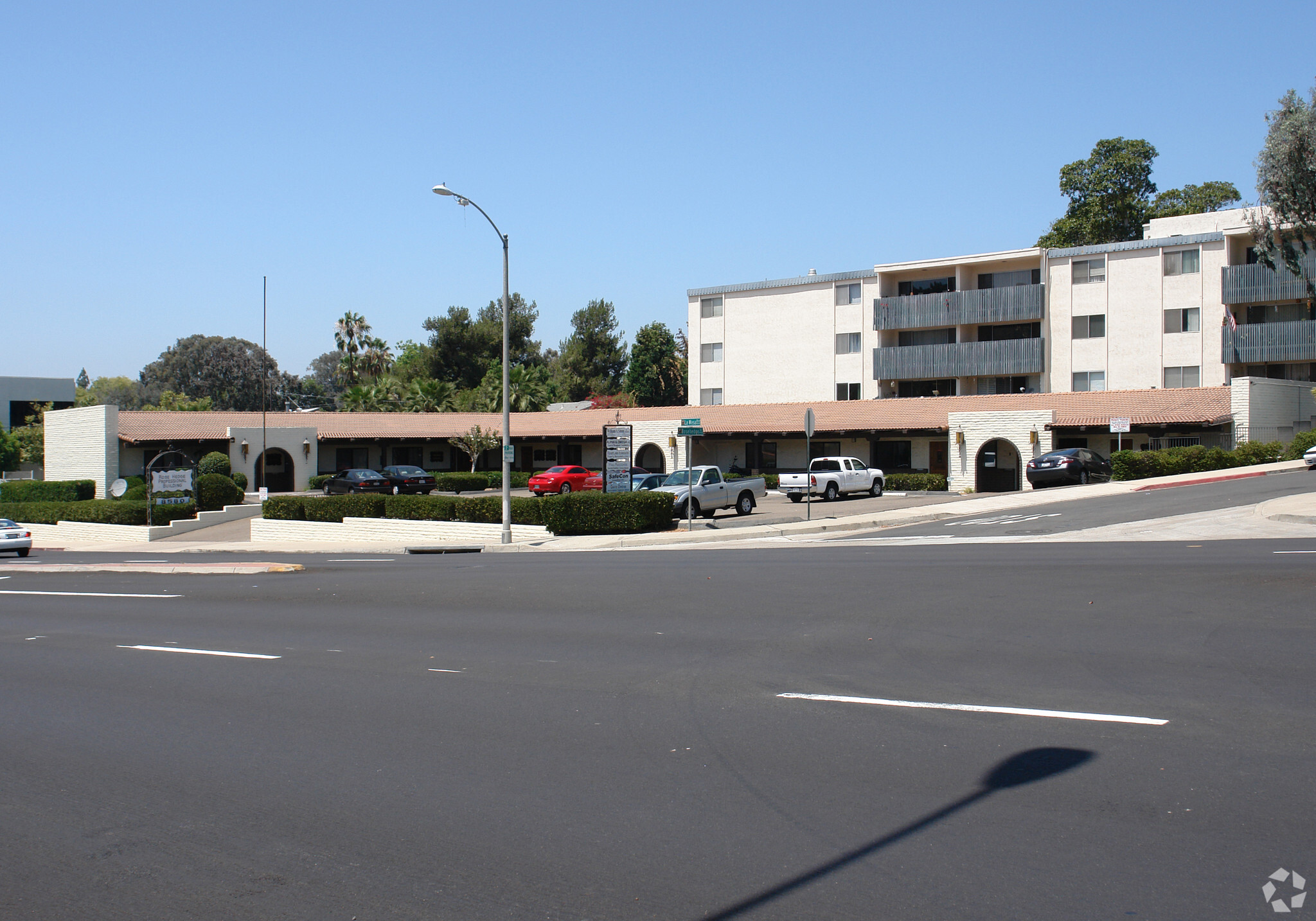 8580 La Mesa Blvd, La Mesa, CA for lease Primary Photo- Image 1 of 8