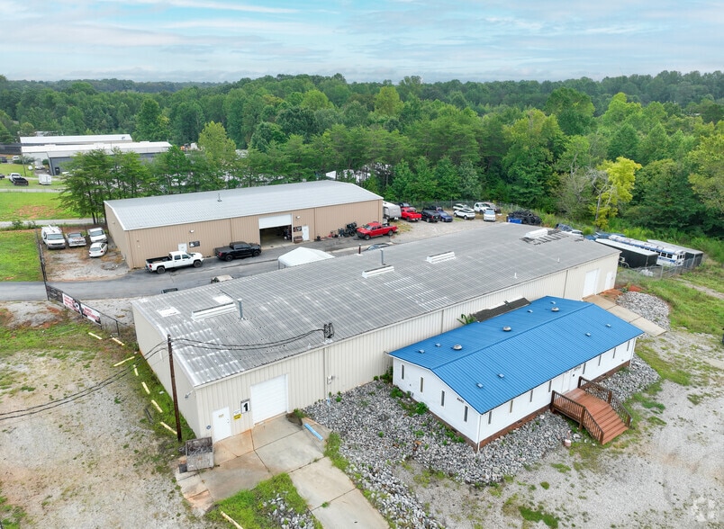 6645 Denver Industrial Park Rd, Denver, NC for lease - Aerial - Image 1 of 23