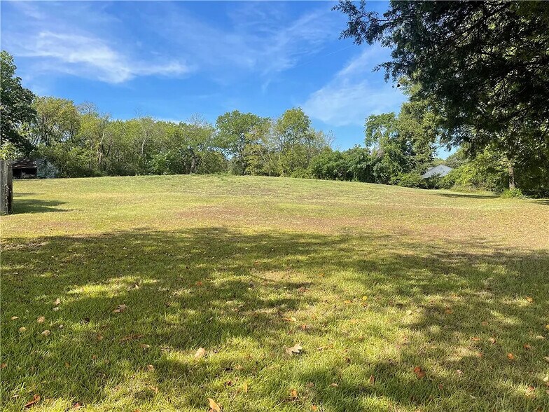 1904 Arkansas Ave, Russellville, AR à vendre - Autre - Image 2 de 8