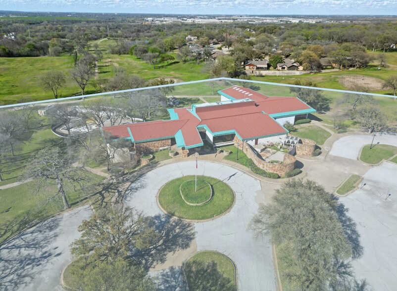 5500 Randol Mill Rd, Fort Worth, TX à vendre - Photo du bâtiment - Image 2 de 3