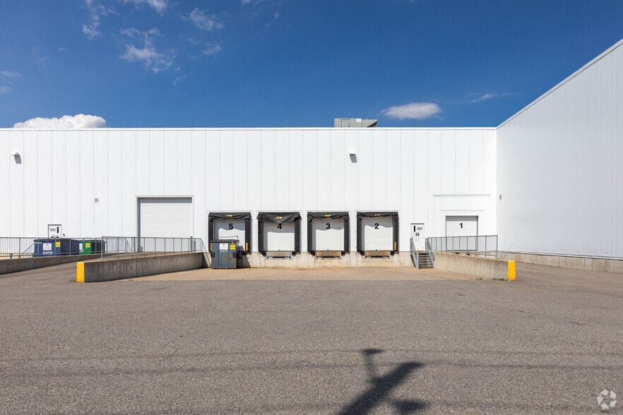 5855-5905 Rue Kieran, Montréal, QC for lease - Building Photo - Image 2 of 7