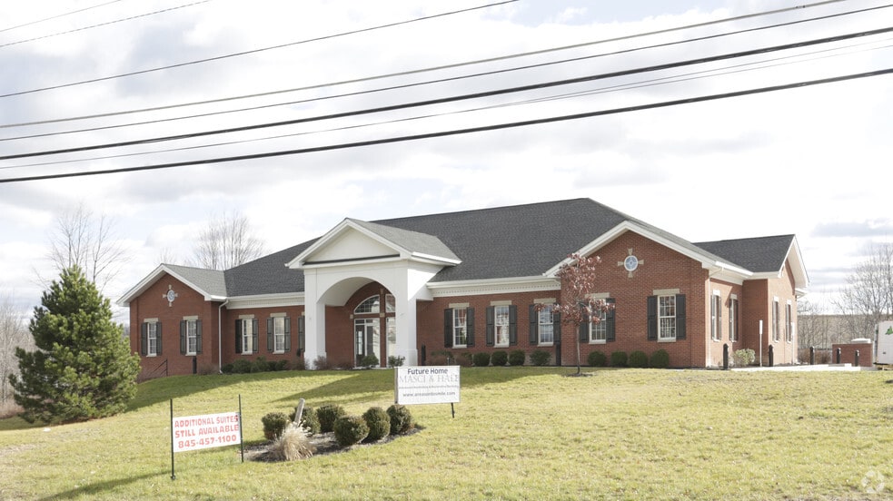 2134 Rt-208, Montgomery, NY for lease - Primary Photo - Image 1 of 11