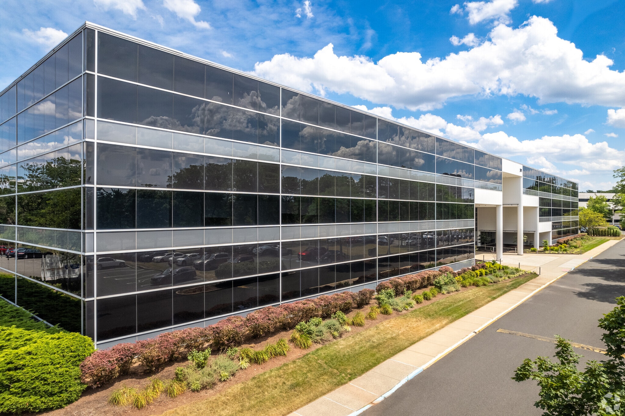 371 Hoes Ln, Piscataway, NJ for sale Building Photo- Image 1 of 27