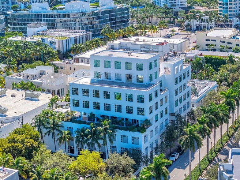 119 Washington Ave, Miami Beach, FL à louer - Photo du bâtiment - Image 2 de 31