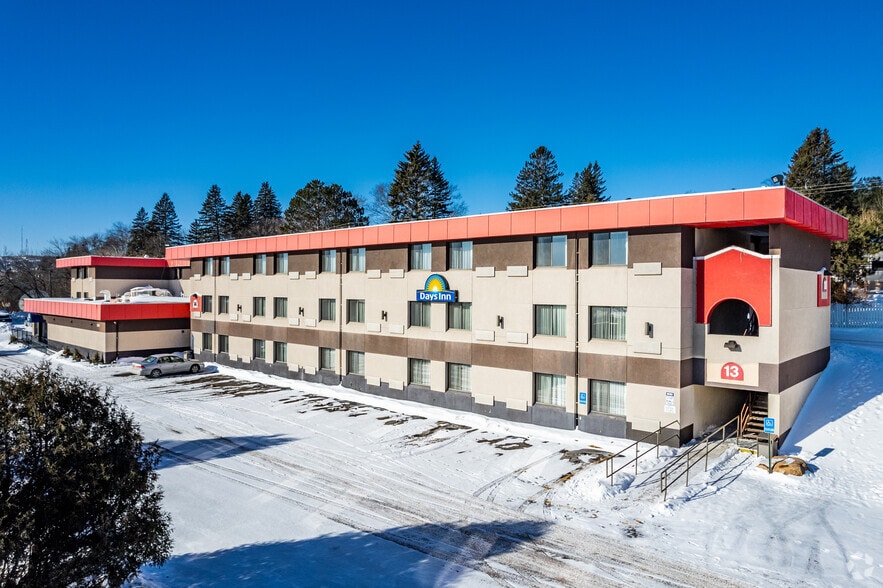 2211 London Rd, Duluth, MN for sale - Building Photo - Image 3 of 19