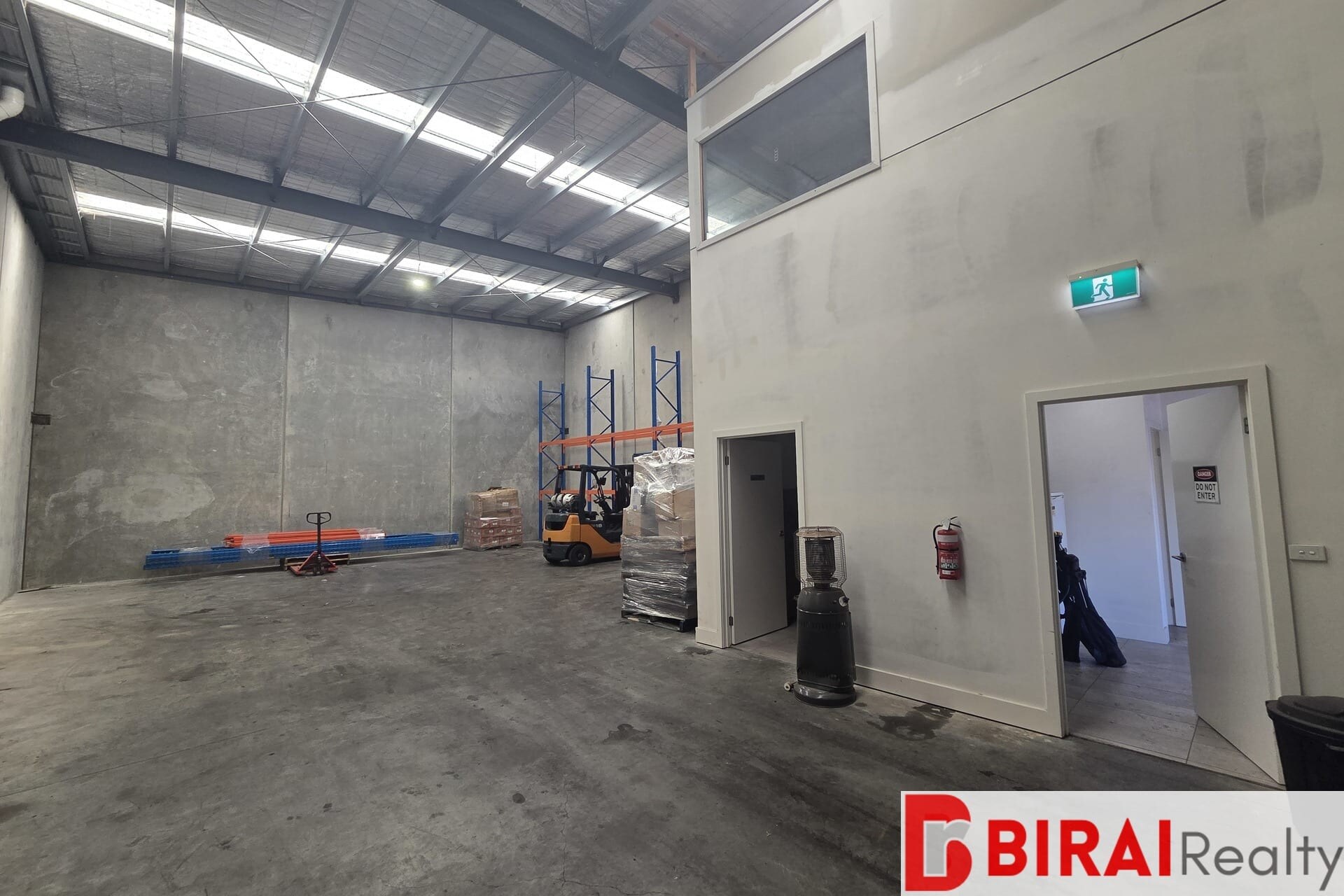 15 Telley St, Ravenhall for lease Interior Photo- Image 1 of 6