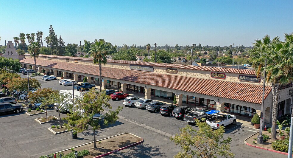 335-395 E Shaw, Fresno, CA à louer - Photo du bâtiment - Image 3 de 3