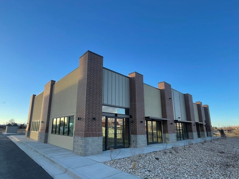 445 N 1500 W, Marriott Slaterville City, UT à louer - Photo du bâtiment - Image 2 de 3