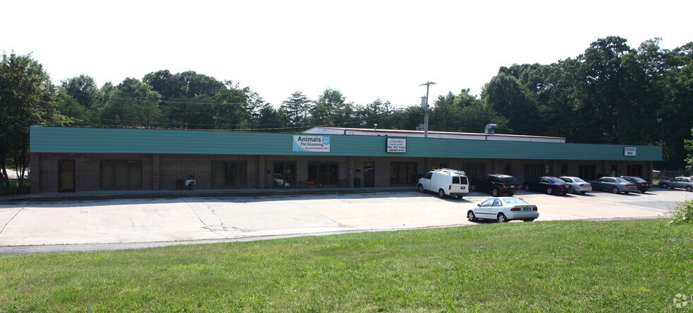 106 Westover Dr, High Point, NC for lease - Building Photo - Image 2 of 3