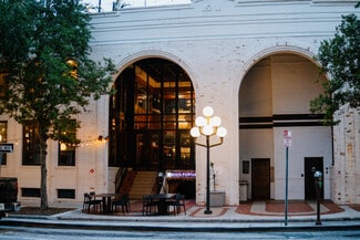 Plus de détails pour 260 1st Ave S, Saint Petersburg, FL - Bureau à vendre
