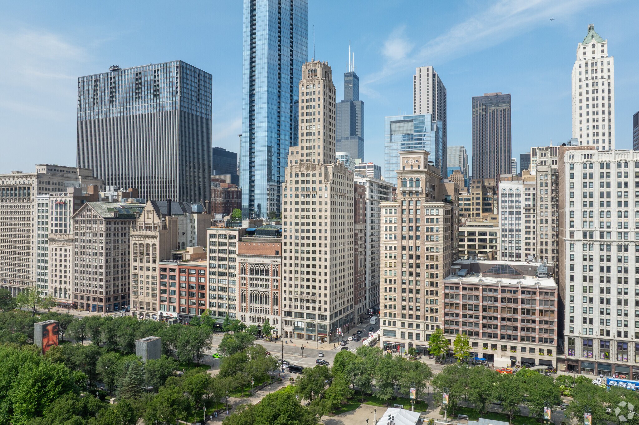 8 S Michigan Ave, Chicago, IL à louer Photo du bâtiment- Image 1 de 16