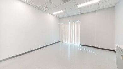 9439 Archibald Ave, Rancho Cucamonga, CA à louer Photo intérieure- Image 2 de 18