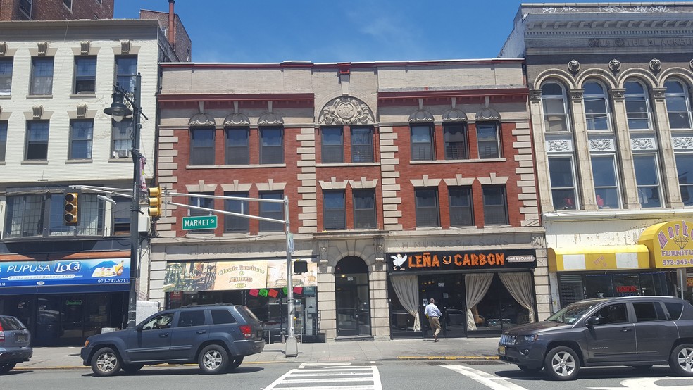 199 Market St, Paterson, NJ for sale - Building Photo - Image 1 of 1