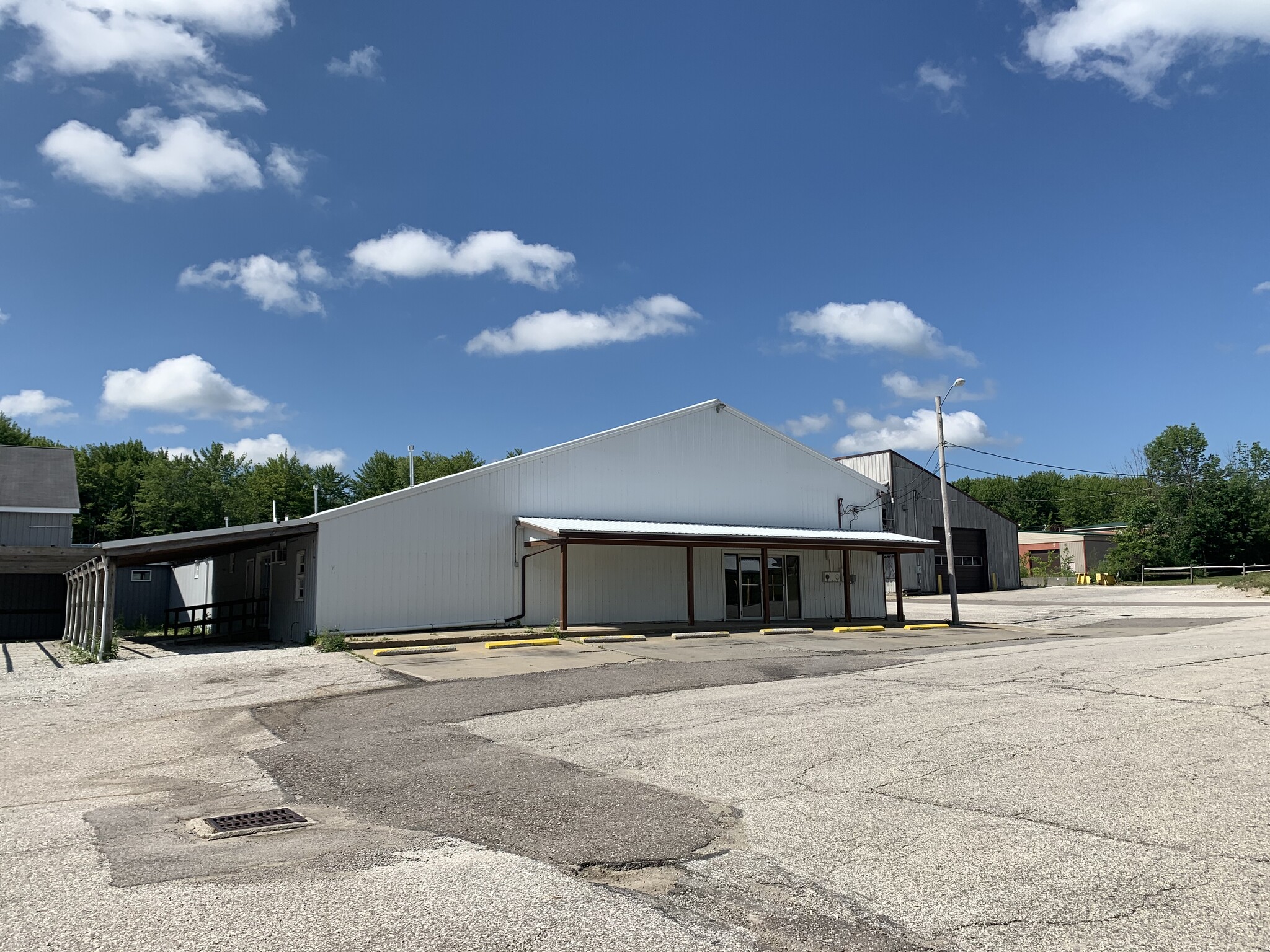 16445 Gar Hwy, Montville, OH for sale Building Photo- Image 1 of 1