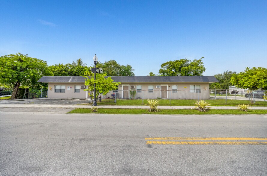 848 NW 2nd Ave, Fort Lauderdale, FL à vendre - Photo du bâtiment - Image 1 de 20