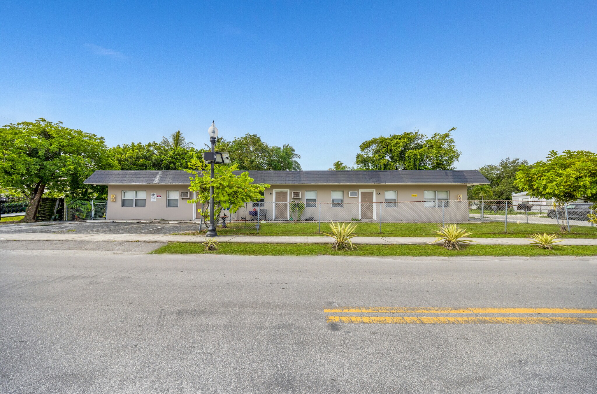 848 NW 2nd Ave, Fort Lauderdale, FL à vendre Photo du bâtiment- Image 1 de 21