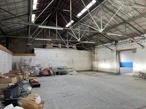 Industrial in Montmagny for lease Interior Photo- Image 2 of 4