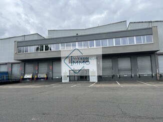Plus de détails pour Local d'activités à louer