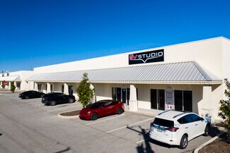 Plus de détails pour 12911-12921 N Nebraska Ave, Tampa, FL - Local d'activités à louer