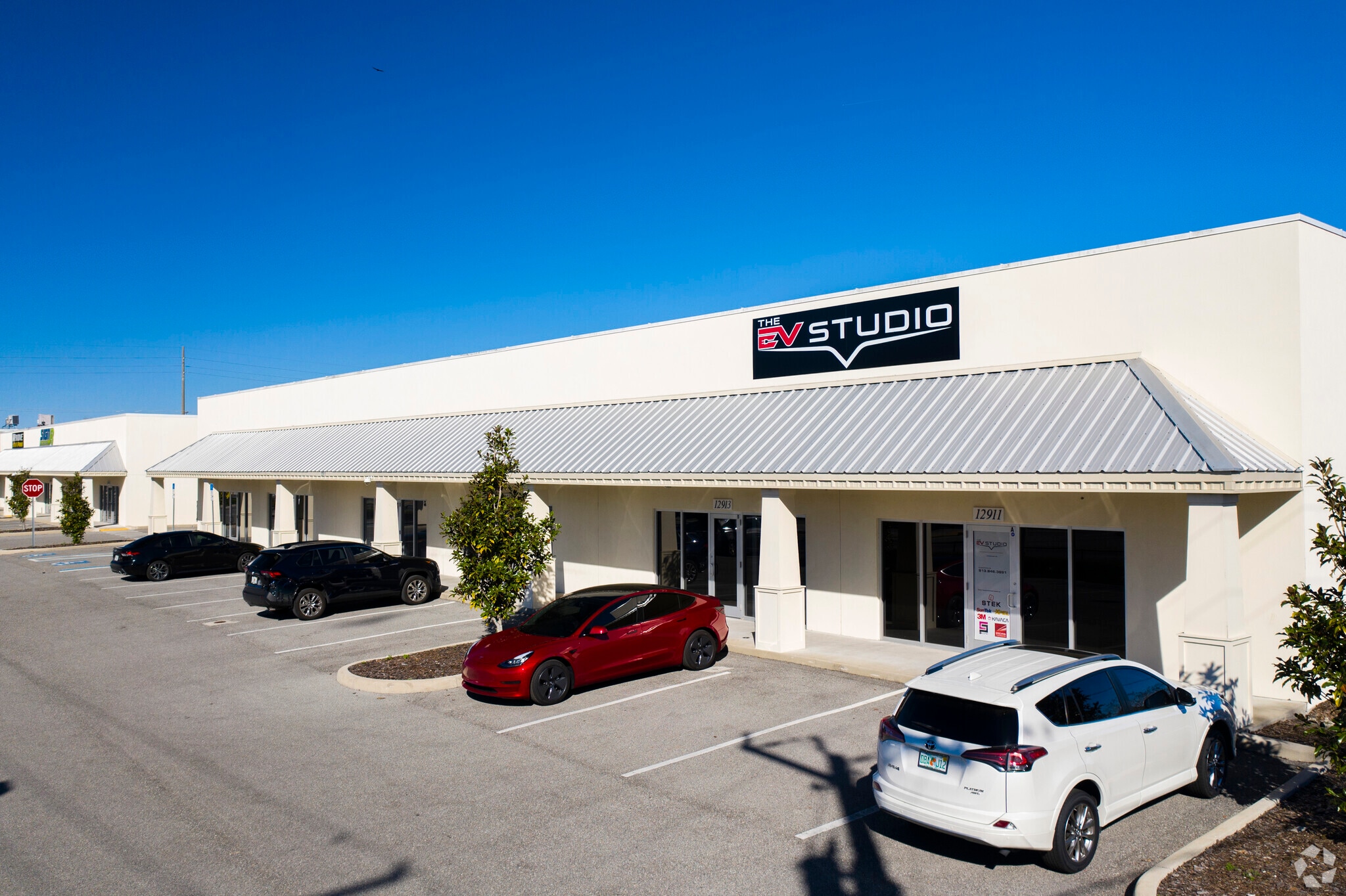 12911-12921 N Nebraska Ave, Tampa, FL for lease Primary Photo- Image 1 of 17