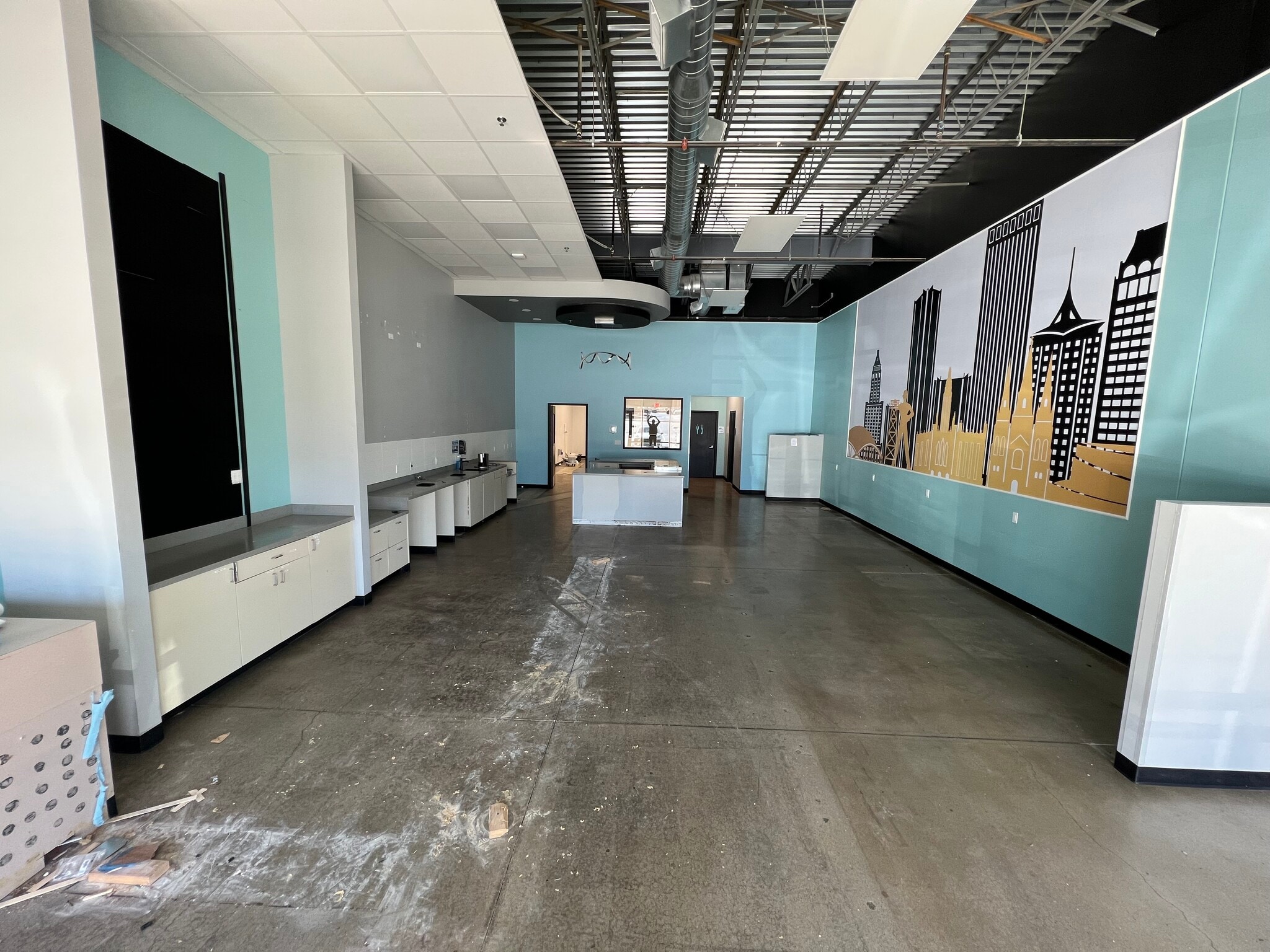 6006-6040 S Yale Ave, Tulsa, OK for lease Interior Photo- Image 1 of 8