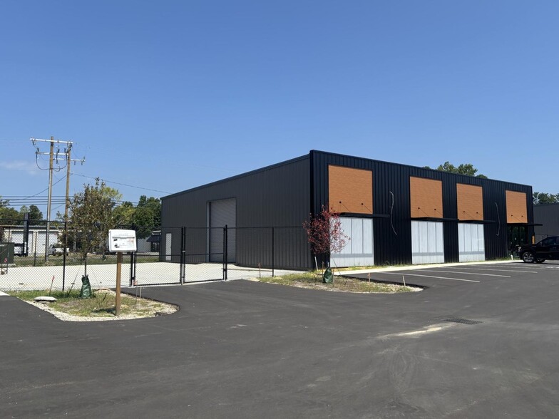 2724 Castle Hayne Rd, Wilmington, NC for lease - Building Photo - Image 2 of 7