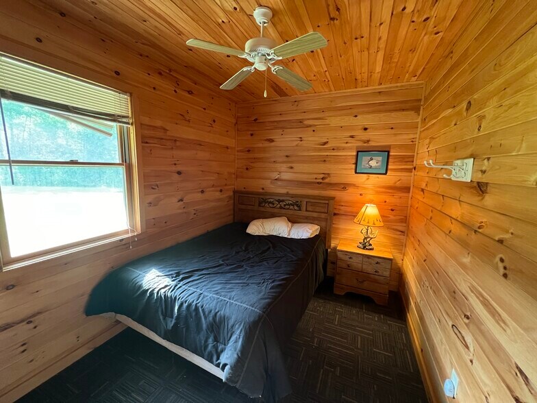 374 Neer Rd, Long Eddy, NY à vendre - Photo du bâtiment - Image 2 de 17