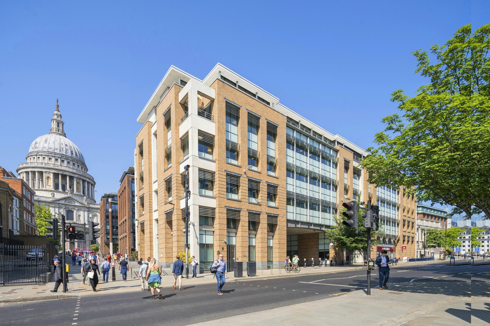128 Queen Victoria St, London for lease Building Photo- Image 1 of 7