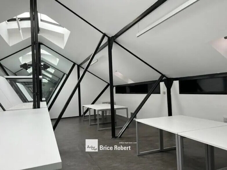 13 Bis Place Jules Ferry, Lyon for lease - Interior Photo - Image 3 of 18