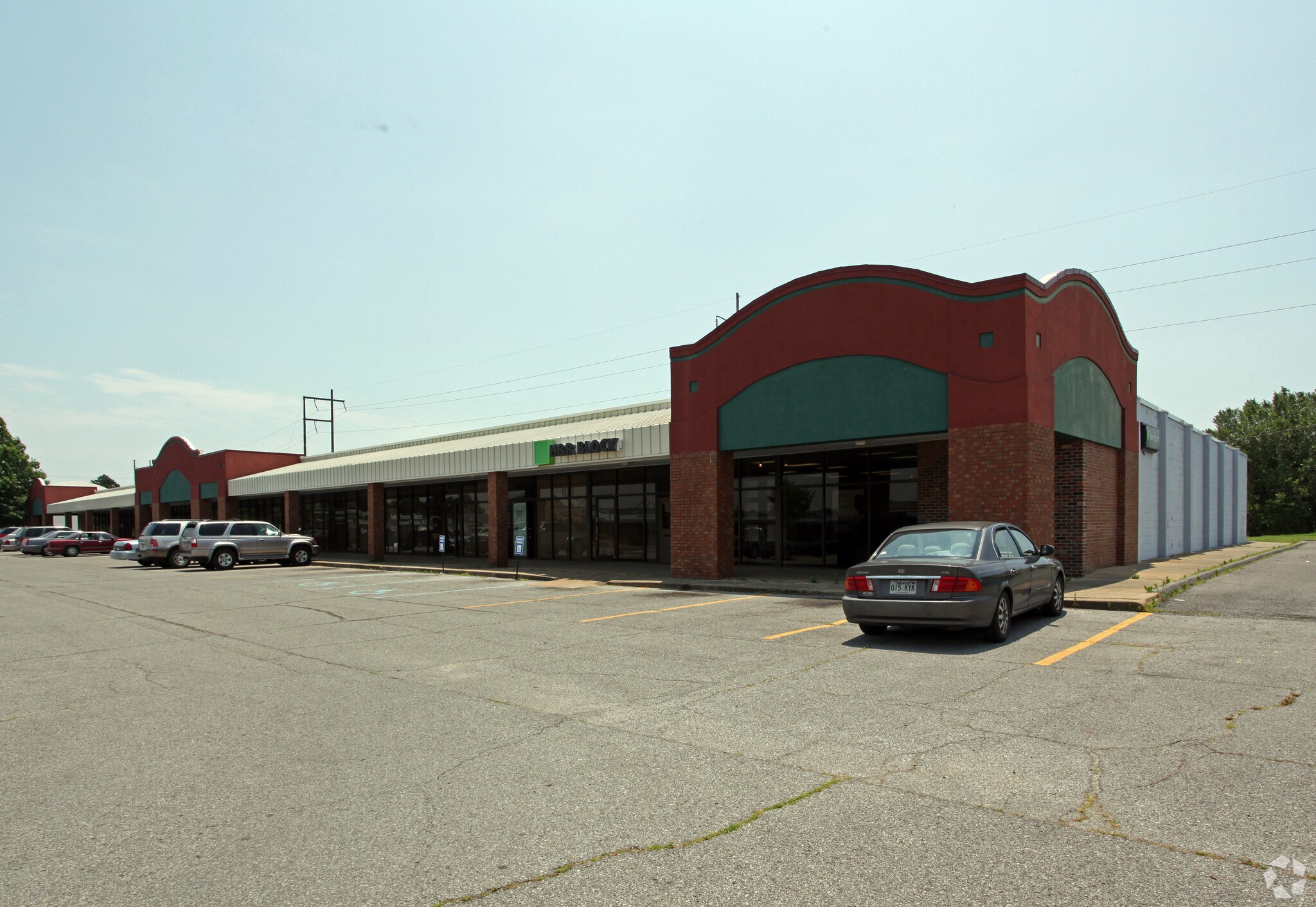 200-210 Shoppingway Blvd, West Memphis, AR for lease Primary Photo- Image 1 of 4