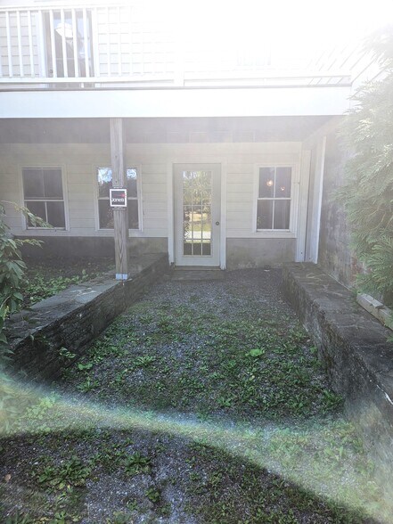 220 Main St, Germantown, NY à louer - Photo du bâtiment - Image 3 de 7