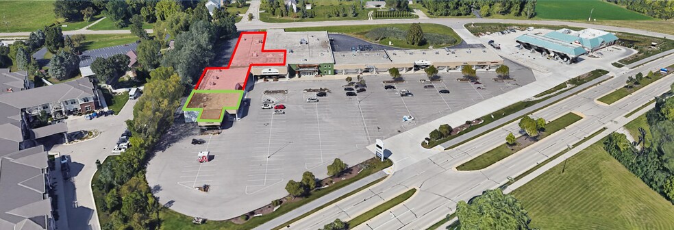 S63W13700 Janesville Rd, Muskego, WI for lease - Building Photo - Image 1 of 16