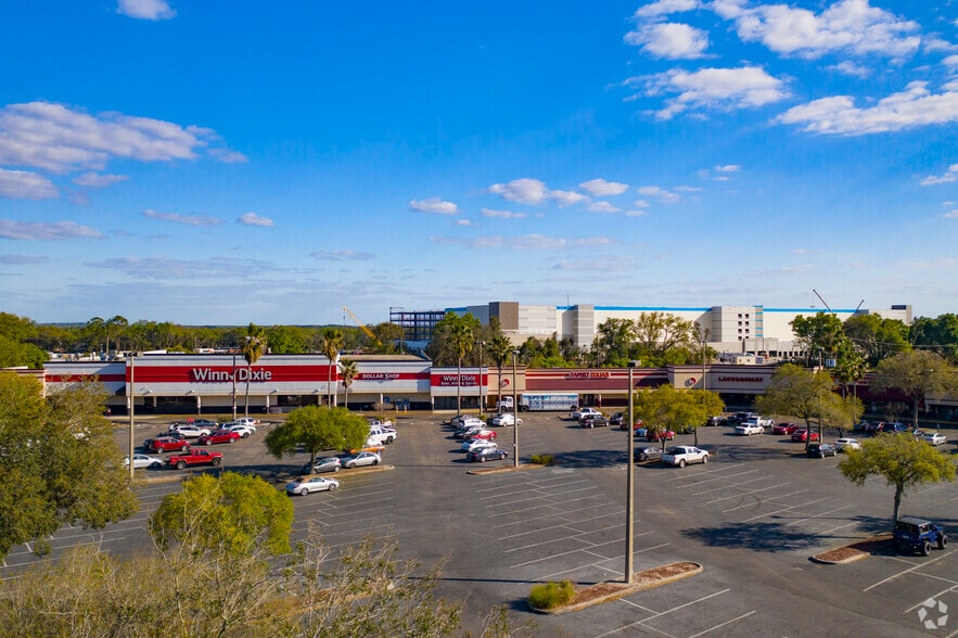 8707-8771 Temple Terrace Hwy, Temple Terrace, FL for lease - Building Photo - Image 2 of 17