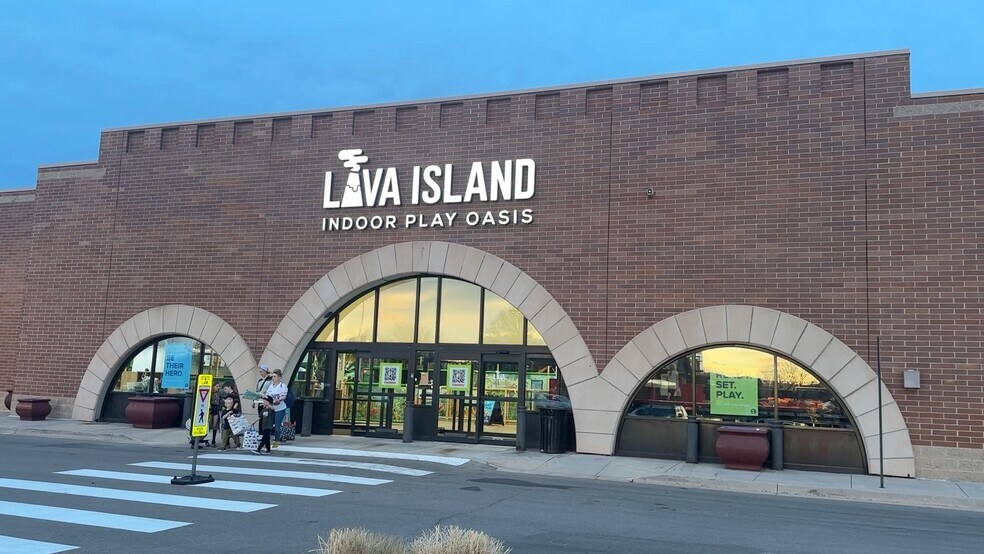 137-145 W Hampden St, Englewood, CO à louer - Photo du bâtiment - Image 2 de 12