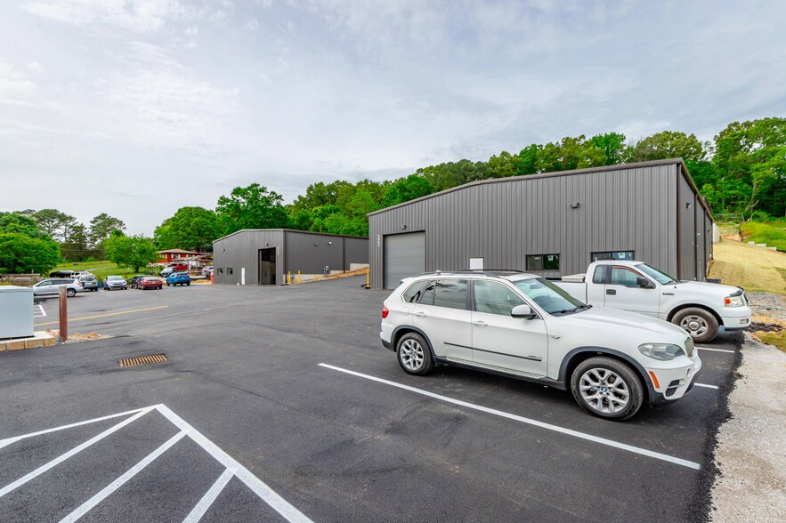 3902 Caine Lane, Chattanooga, TN à louer - Photo du bâtiment - Image 3 de 18
