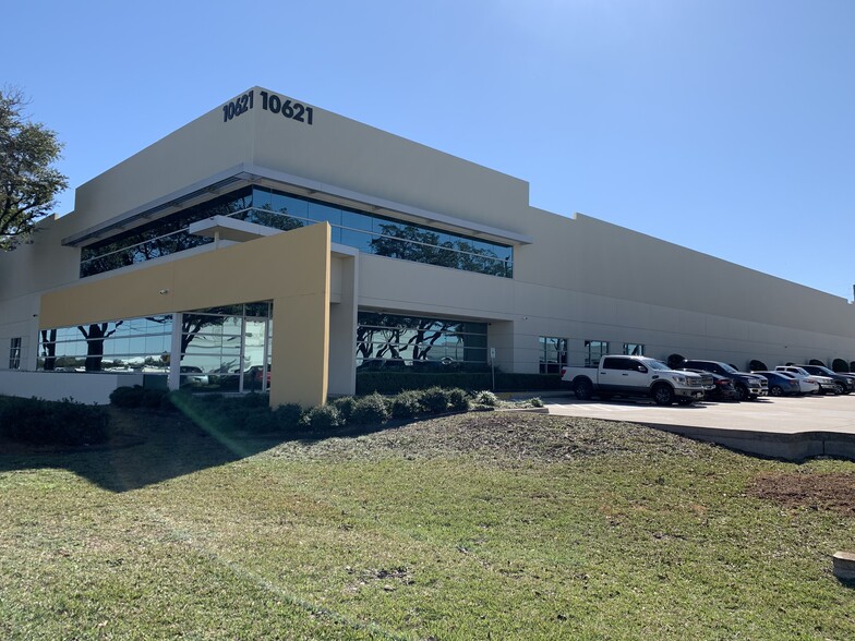 10601-10641 S Sam Houston Pky W, Houston, TX for lease - Building Photo - Image 2 of 5