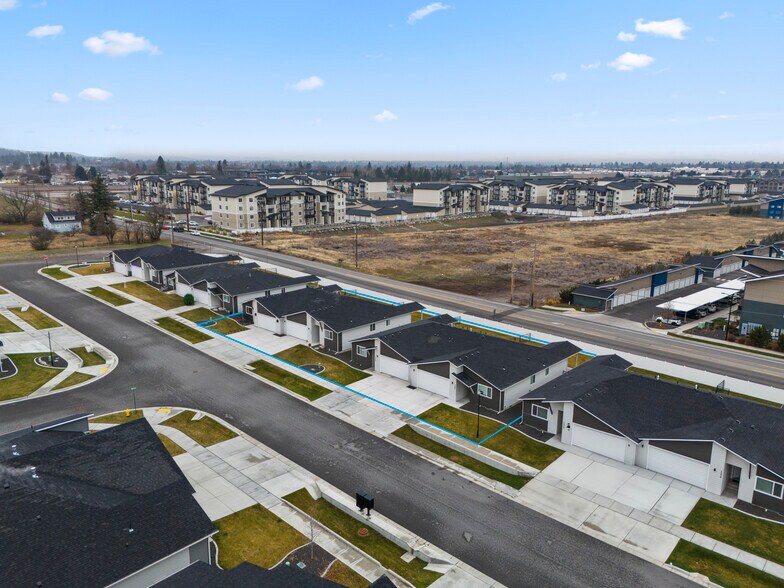 1305 N Coach Dr, Spokane Valley, WA à vendre - Photo du bâtiment - Image 2 de 27