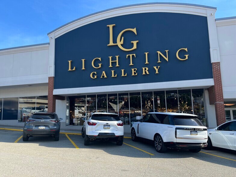 400 E Pittsburgh St, Greensburg, PA à louer - Photo du bâtiment - Image 3 de 9