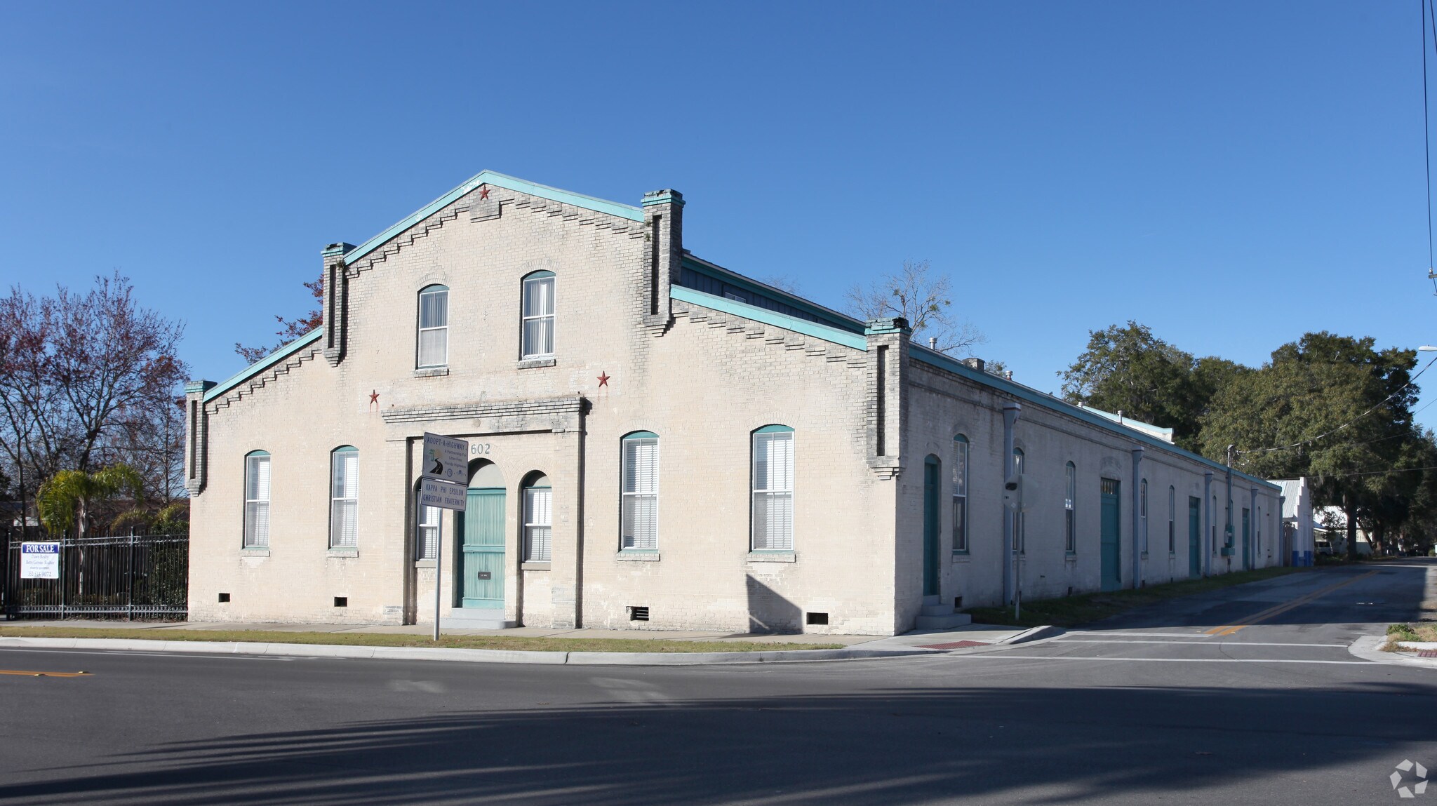 602 S Main St, Gainesville, FL à louer Photo du bâtiment- Image 1 de 18