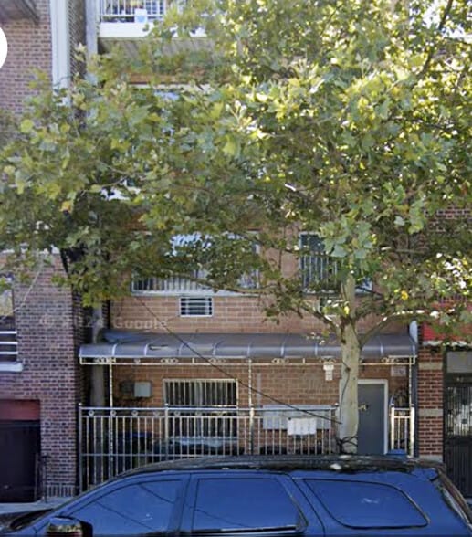 6216 39th Ave, Woodside, NY à vendre - Photo principale - Image 1 de 1