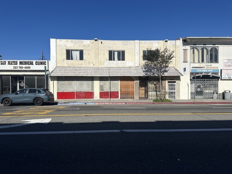 4057-4061 1/2 Whittier Blvd, Los Angeles, CA for sale - Primary Photo - Image 1 of 5