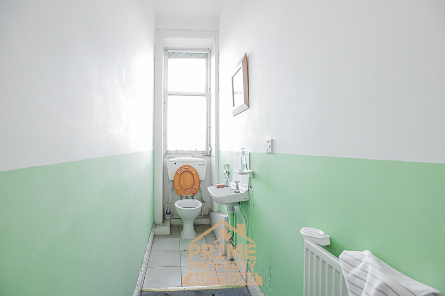 212-216 High St, Kirkcaldy for sale - Building Photo - Image 3 of 15