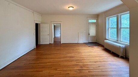 Charlottesville Multifamily Portfolio portefeuille de 3 propriétés à vendre sur LoopNet.ca - Photo intérieure - Image 2 de 12